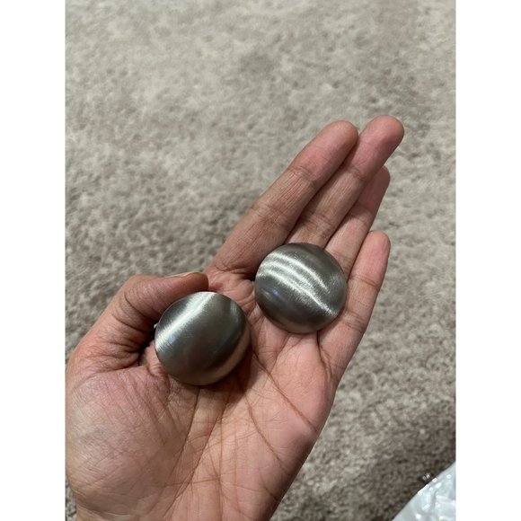 Big Silver stud earrings statement bold large round metal chunky shiny stud - Picture 6 of 7